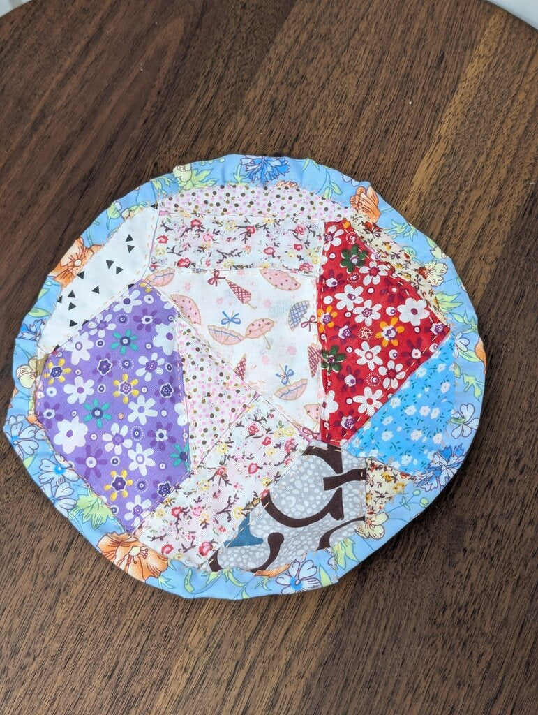 Round Coffee Quilt 8 1/2" Diameter