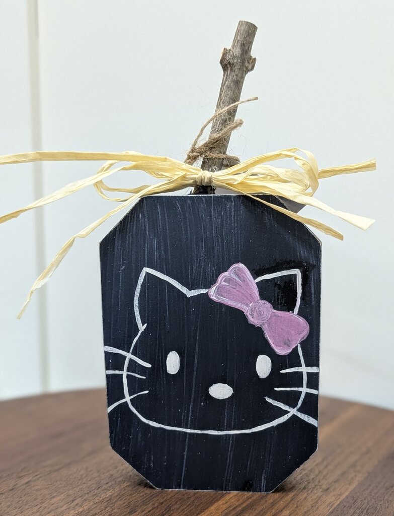 "Hello Kitty" Jack-o-lantern 10" tall