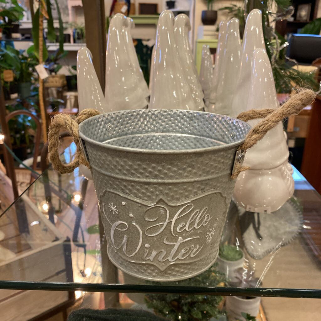 HELLO WINTER PLANTER 6"X5"