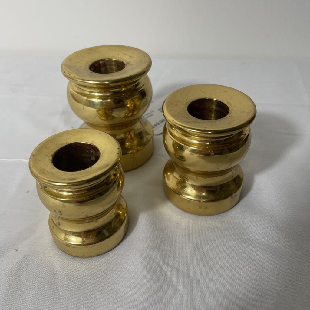 S/3 VTG BRASS CANDLE HOLDERS