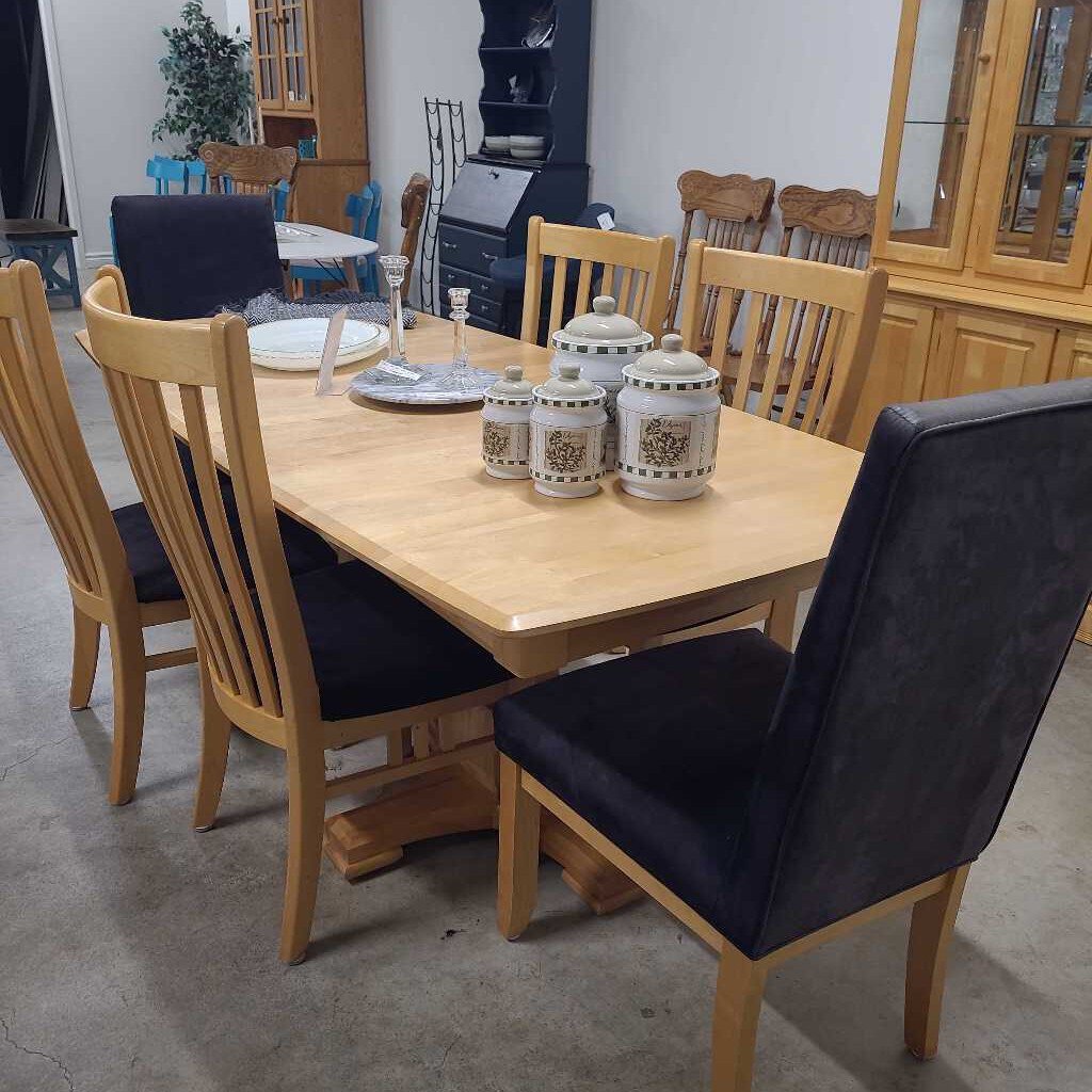 VENDOR RENT - ESSENCE & ELEGANCE