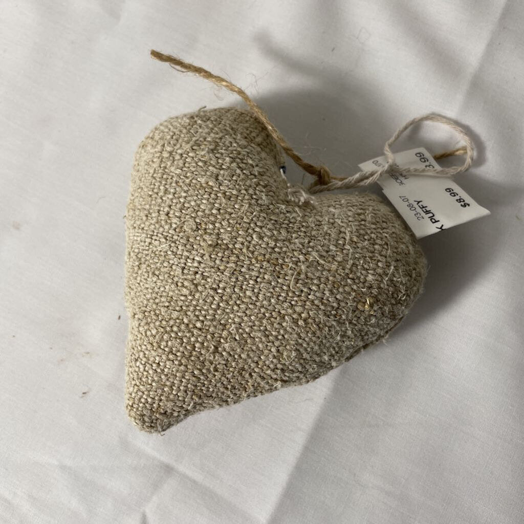 ANTIQUE GRAIN SACK PUFFY HEART Sm
