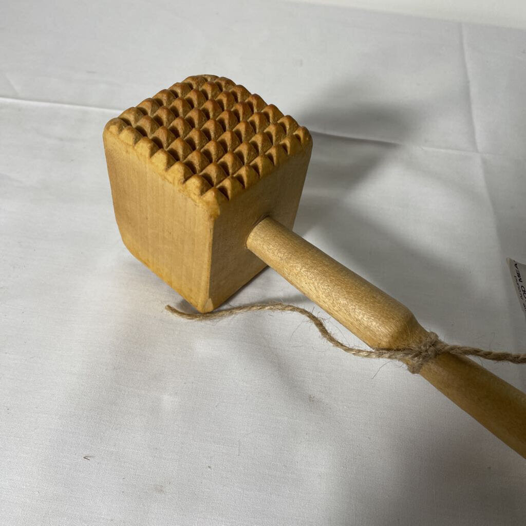 VINTAGE WOOD MEAT POUNDER