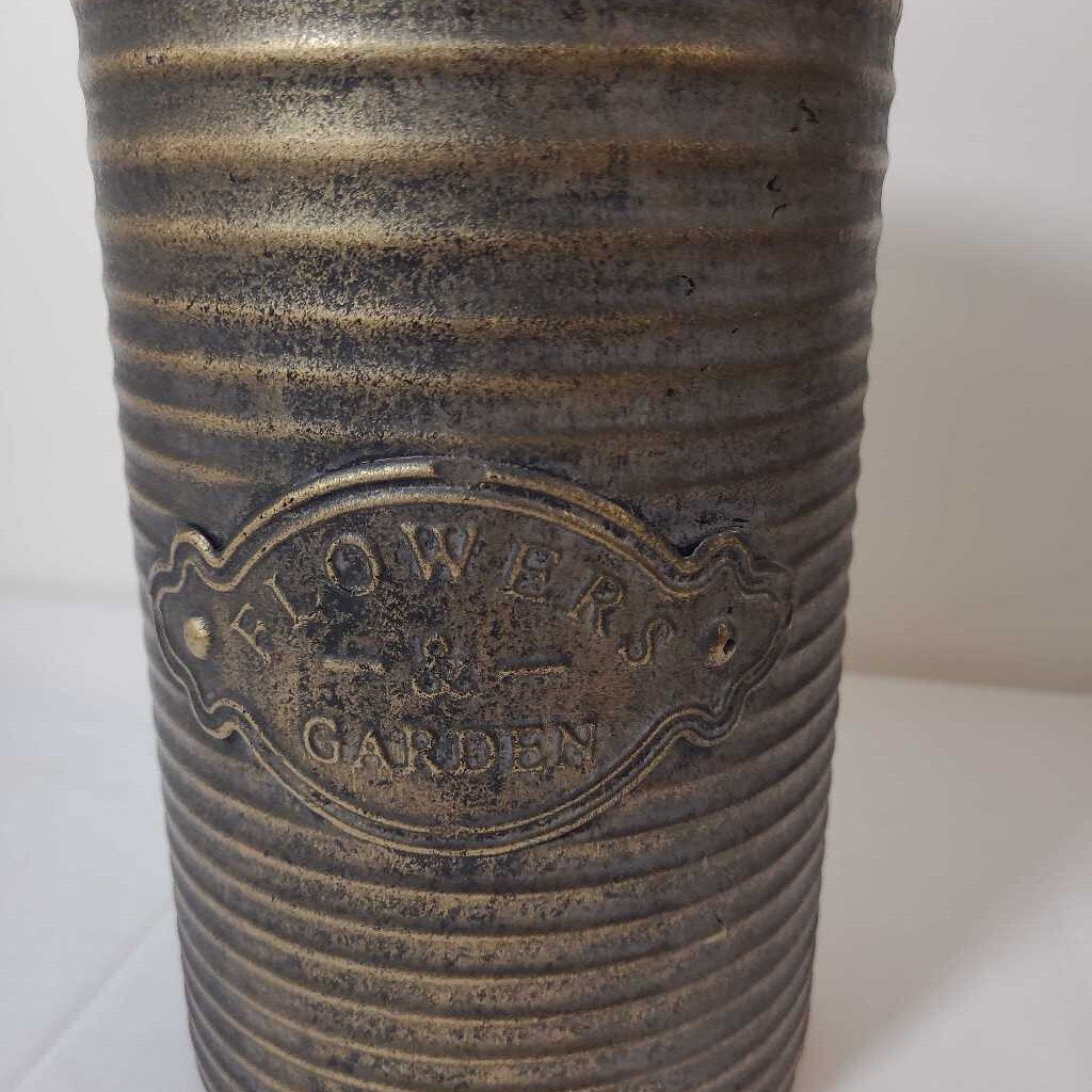 Rustic Style "Flowers & Garden" Metal Vase - large
