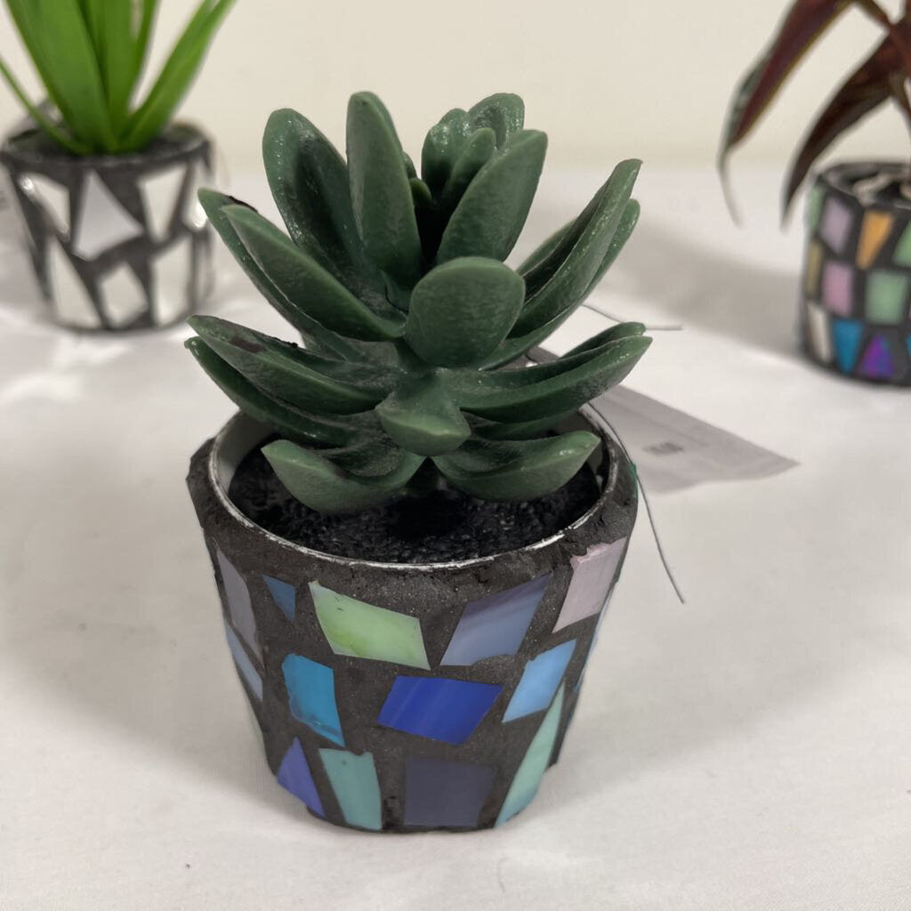 MOSAIC POT - FAUX GREENERY - SMALL
