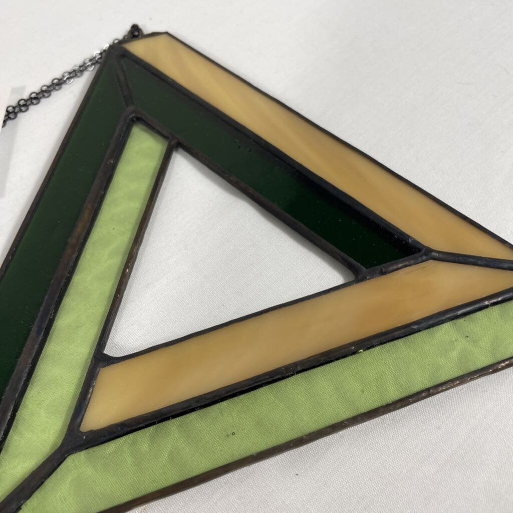 STAINED GLASS - TRIANGLE; FLAT BUTTERFLY