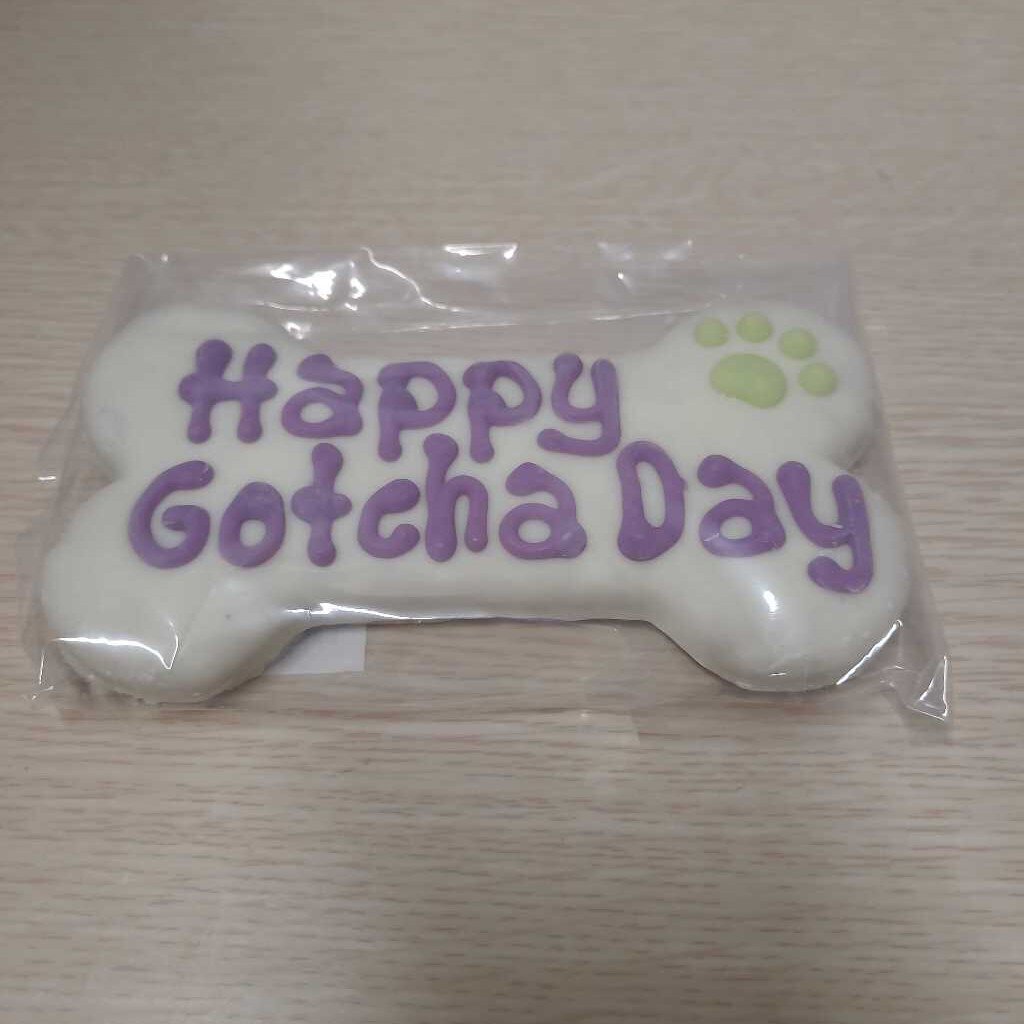 Dog Biscuit - Gotcha Day Bone