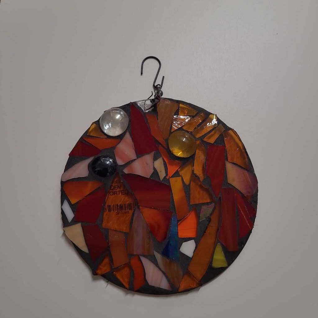 GARDEN PENDANT - CIRCLE - ASSORTED DESIGNS