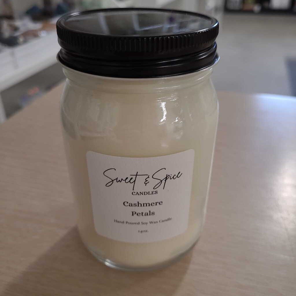 14OZ CASHMERE PETALS