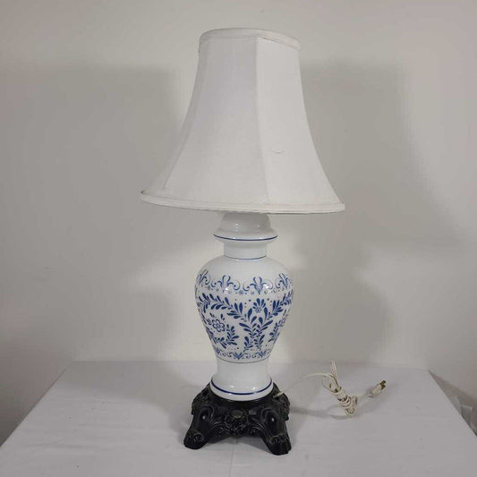 BLUE & WHITE TABLE LAMP - TRI LIGHT