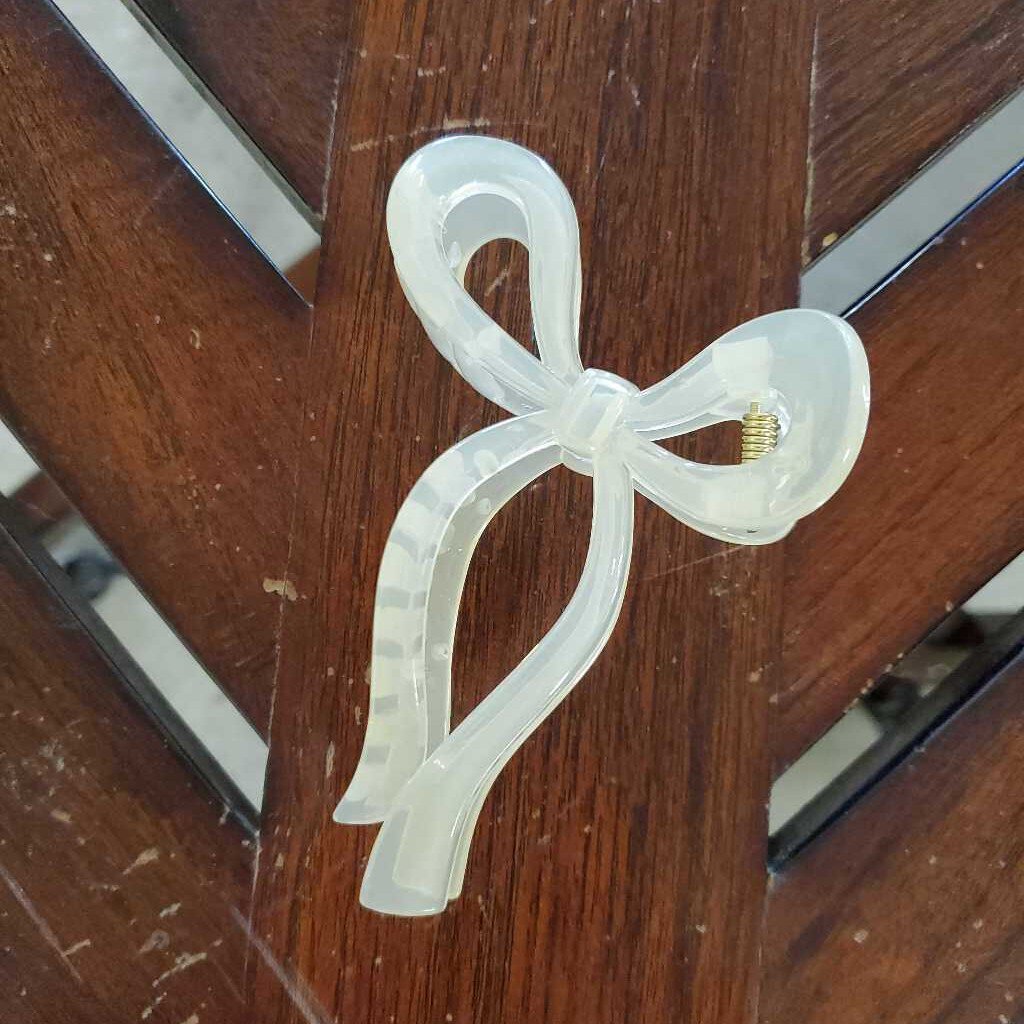 bow hair clip