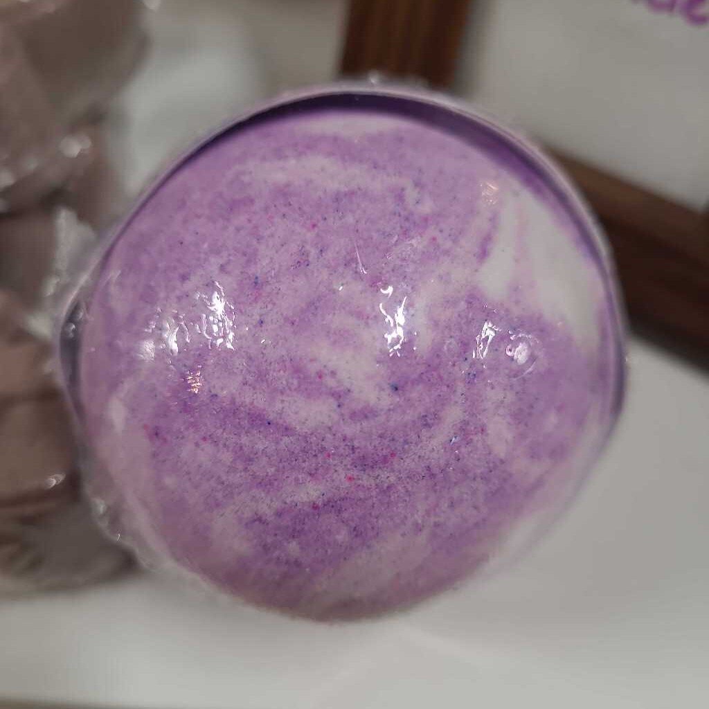 LAVISH LAVENDER