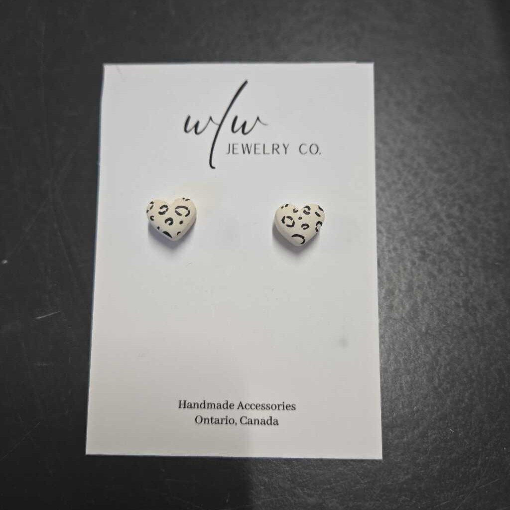 CHEETAH HEART STUD