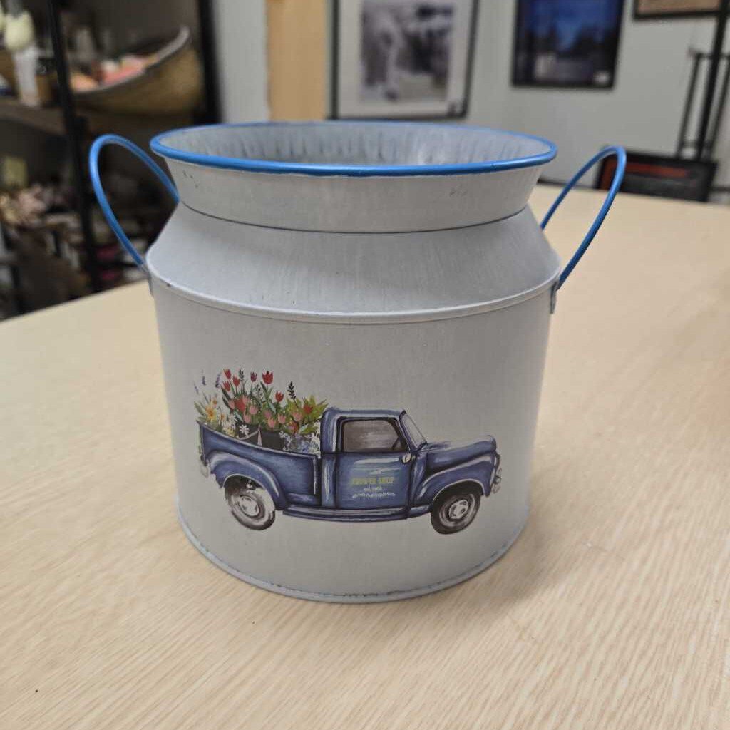 VINTAGE TRUCK PLANTER