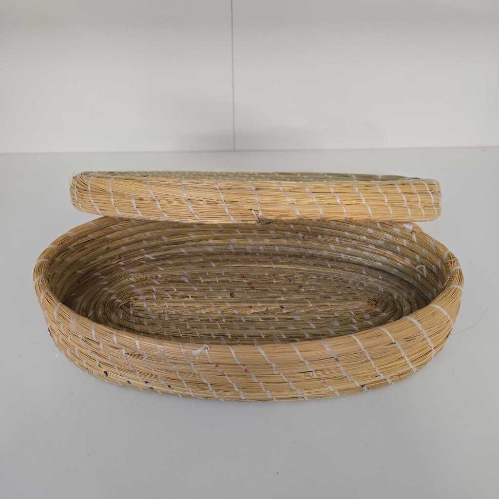 BASKET, lidded