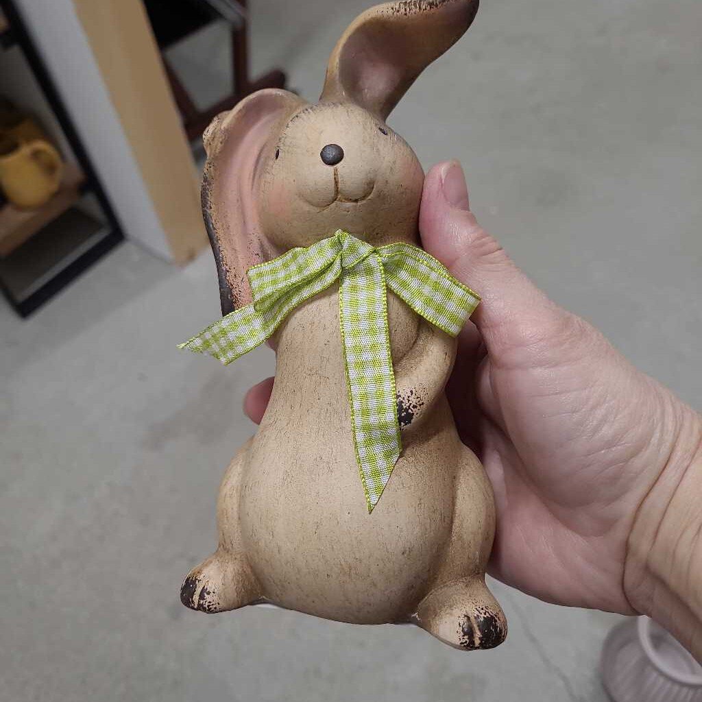 RABBIT STATUE