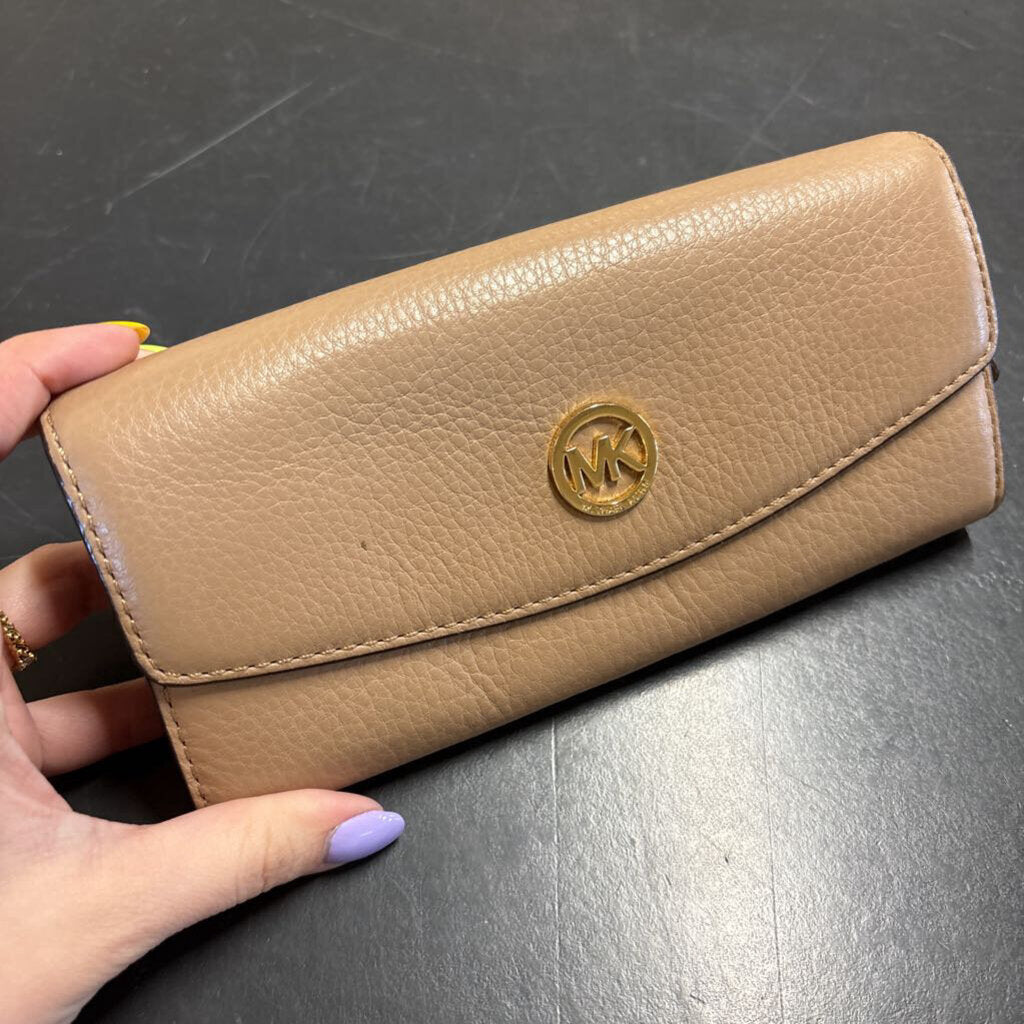 MK BEDFORD LEATHER WALLET