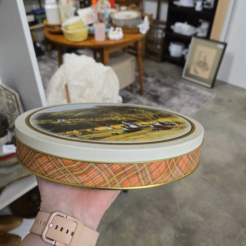 Biscuit tin, Simmers