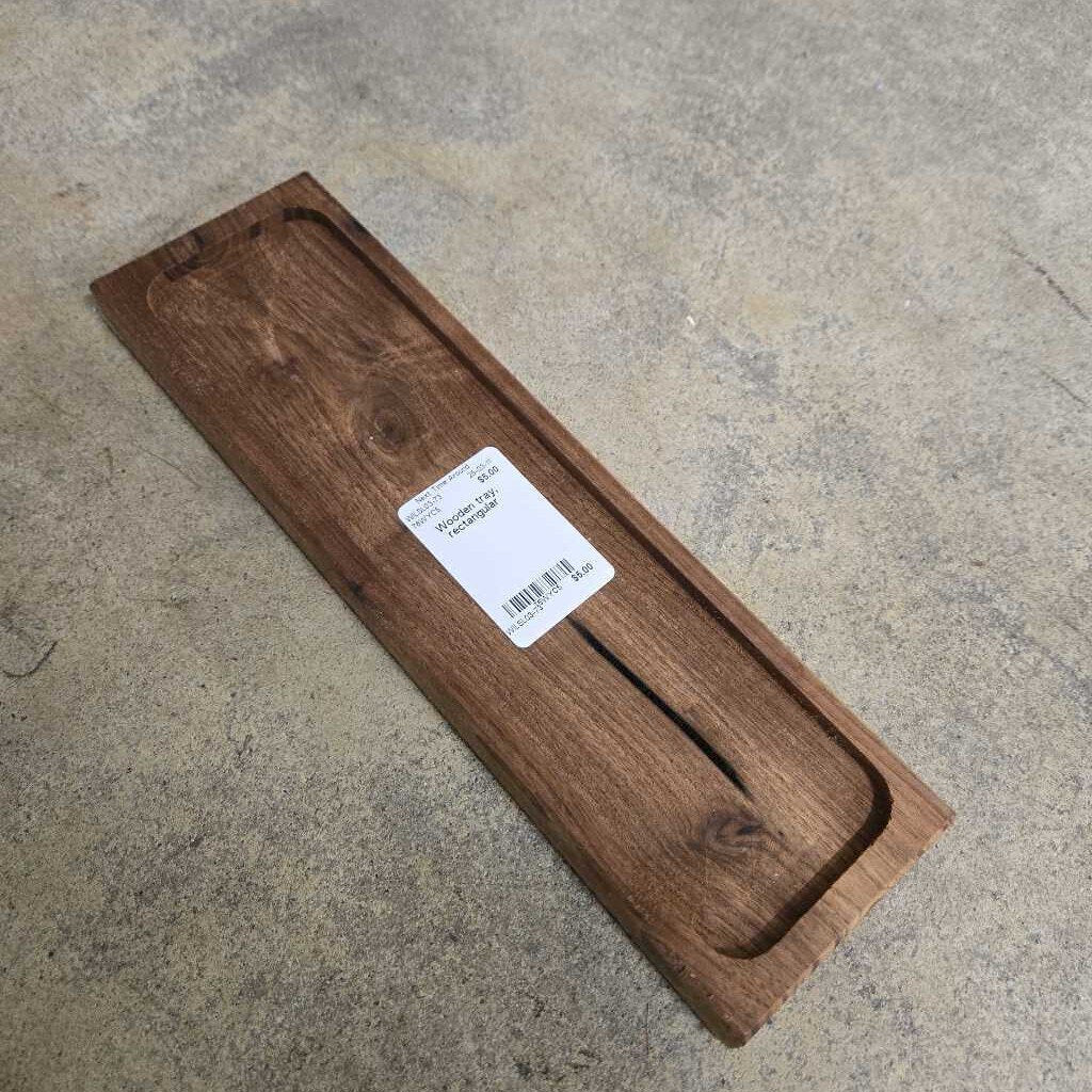 Wooden tray, rectangular