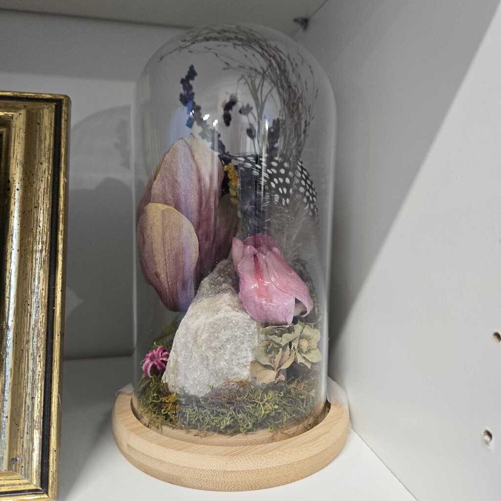 WOODEN BASE DOME - MICA & MAGNOLIA