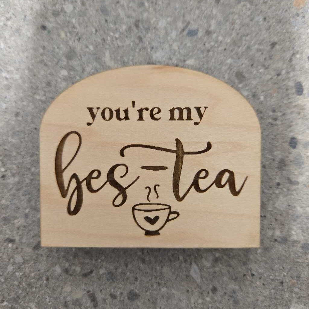 MAGNET - BESTIE (TEA)