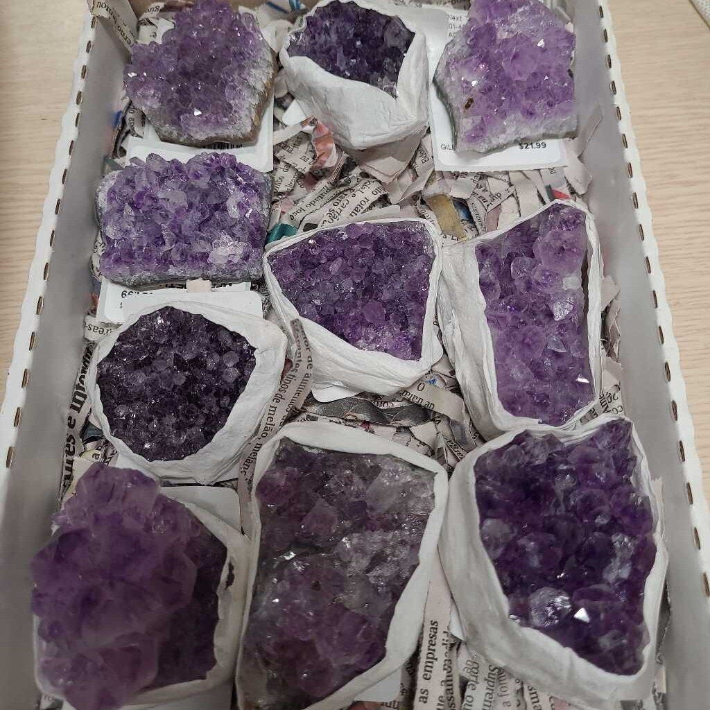 MED AMETHYST CRYSTAL CLUSTER