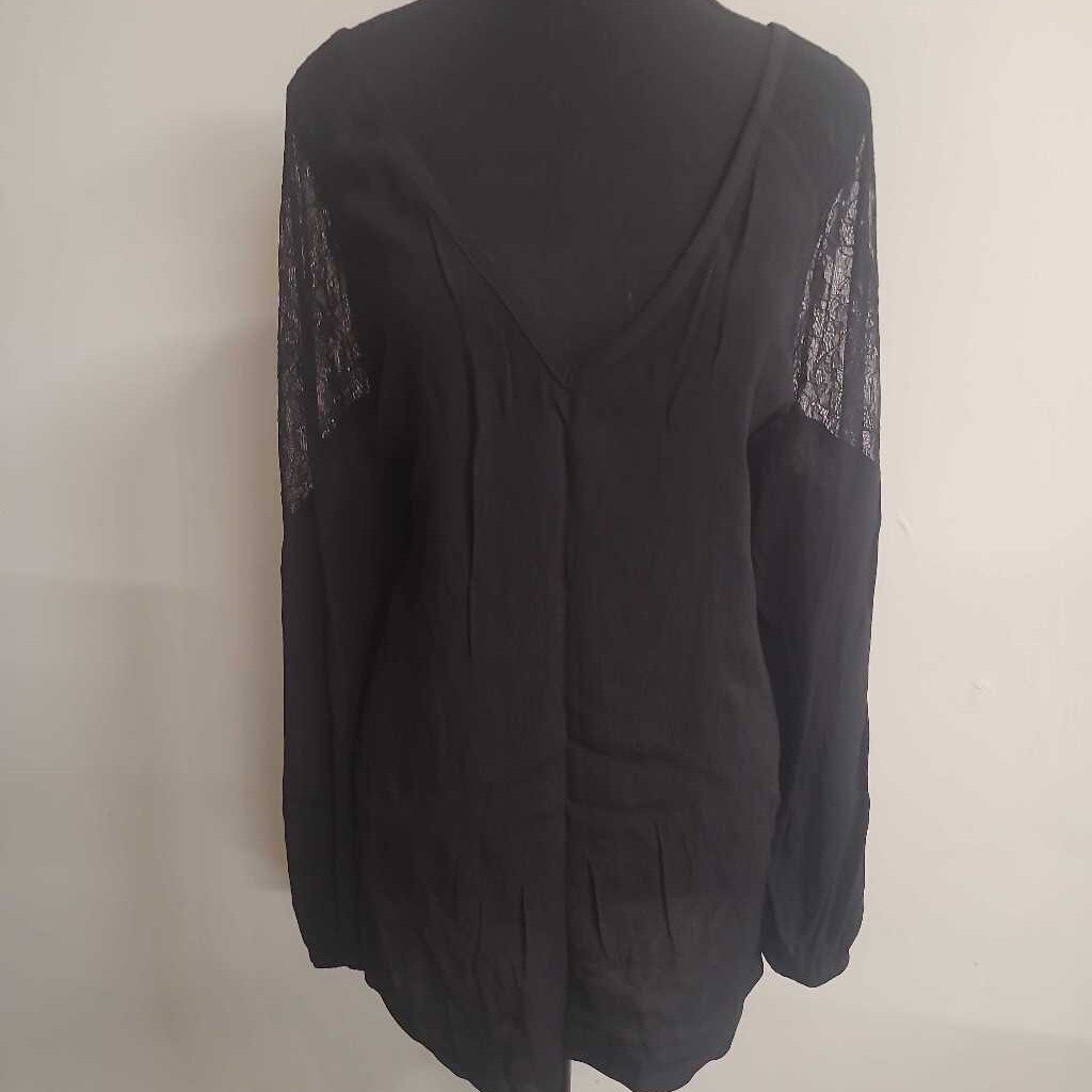 PENNINGTONS SHEER BLACK BLOUSE