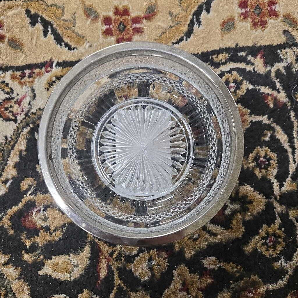VTG CLEAR PRESSED GLASS DIAMOND PATTERN BOWL WITH SILVER PLATED RIM
