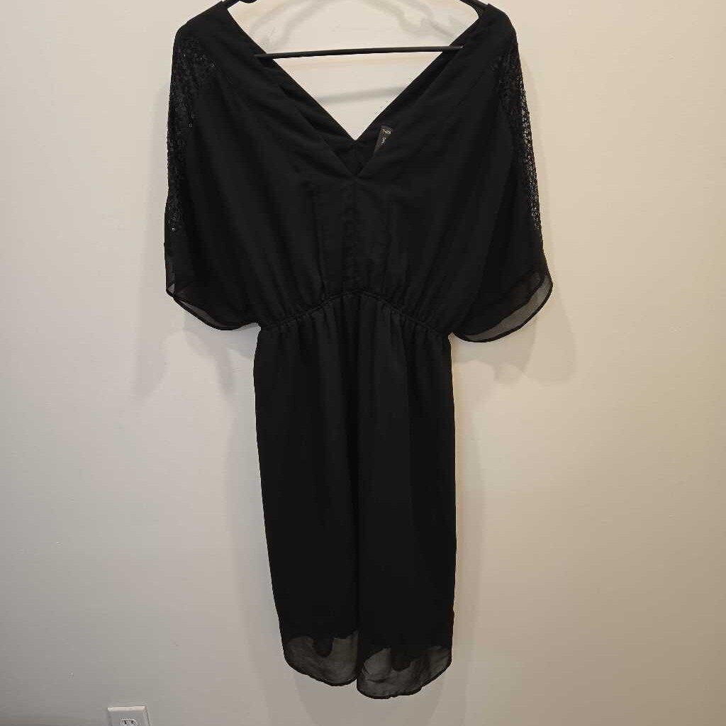 BLACK OFF SHOULDER DRESS