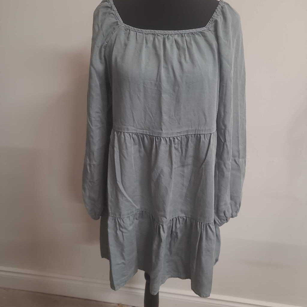 GREEN TIERED TUNIC DRESS