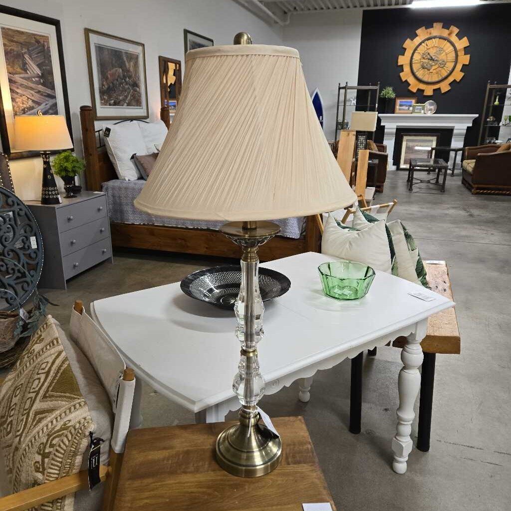 ACRYLIC BASE BUFFET LAMP