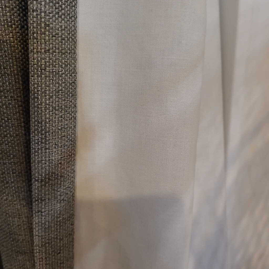 CUSTOM MADE PINCH PLEAT DRAPES W/BLACKOUT