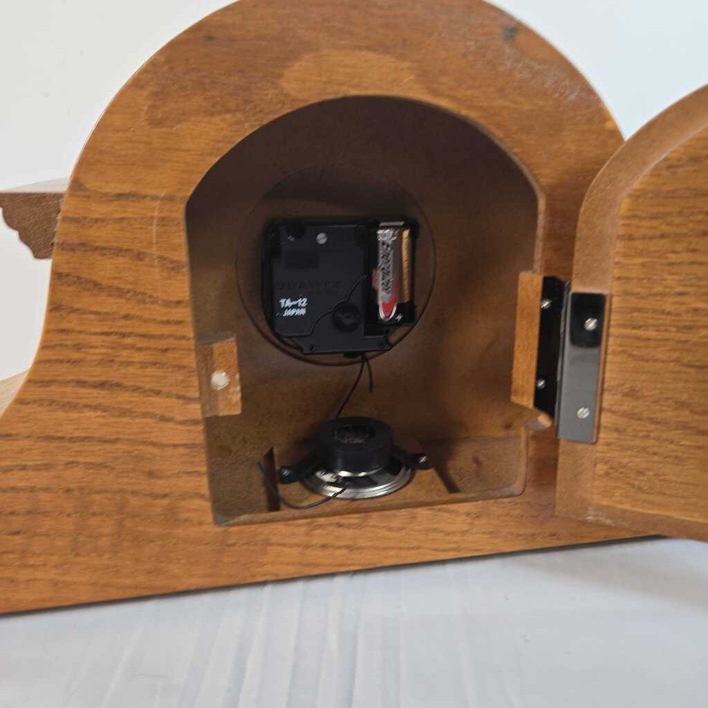 BULOVA OAK MANTEL CLOCK