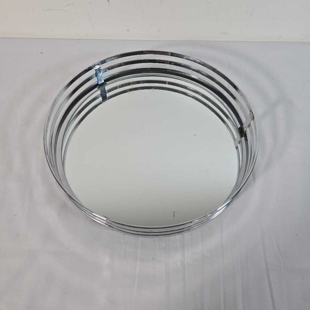 ROUND CHROME MIRRORED TRAY