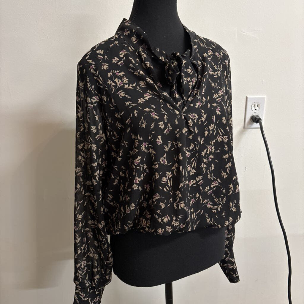 FLORAL TIE-NECK BLOUSE