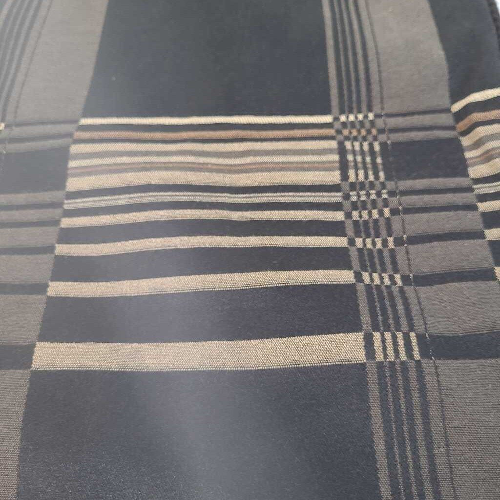 SQ BLACK/TAUPE PILLOW COVER