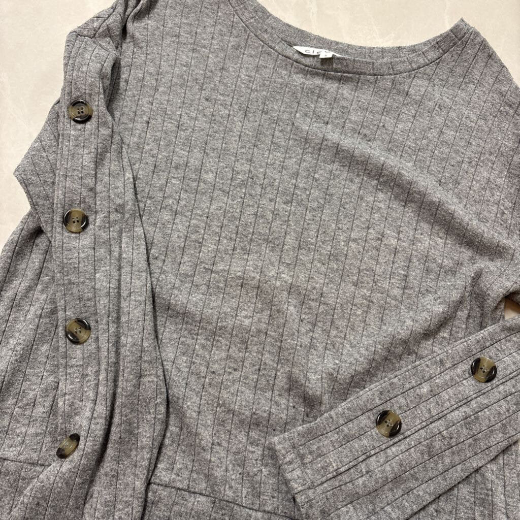 GREY LONG-SLEEVE W/BUTTON DETAILS