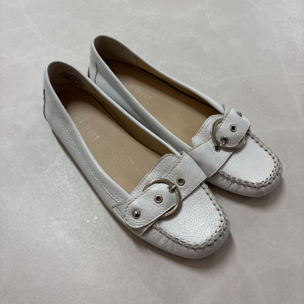 CRIMPLED TOE WHITE LOAFERS