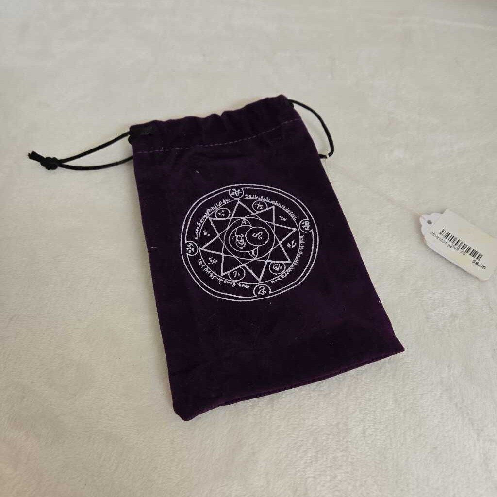 VELVET TAROT CARD HOLDER