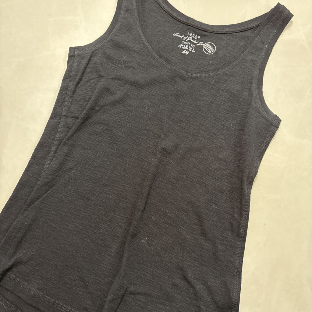 SCOOP-NECK BLACK TANK