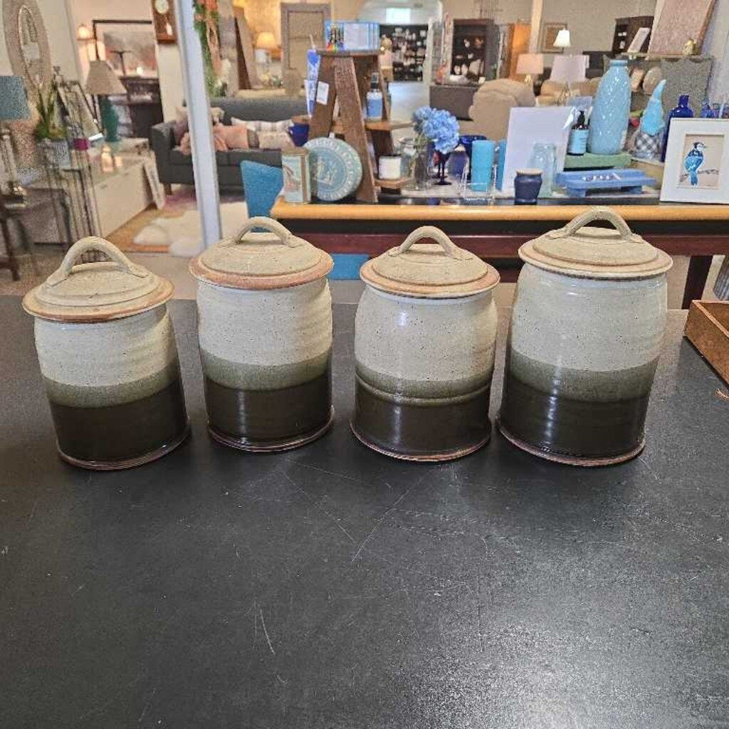 S/4 POTTERY CANISTERS