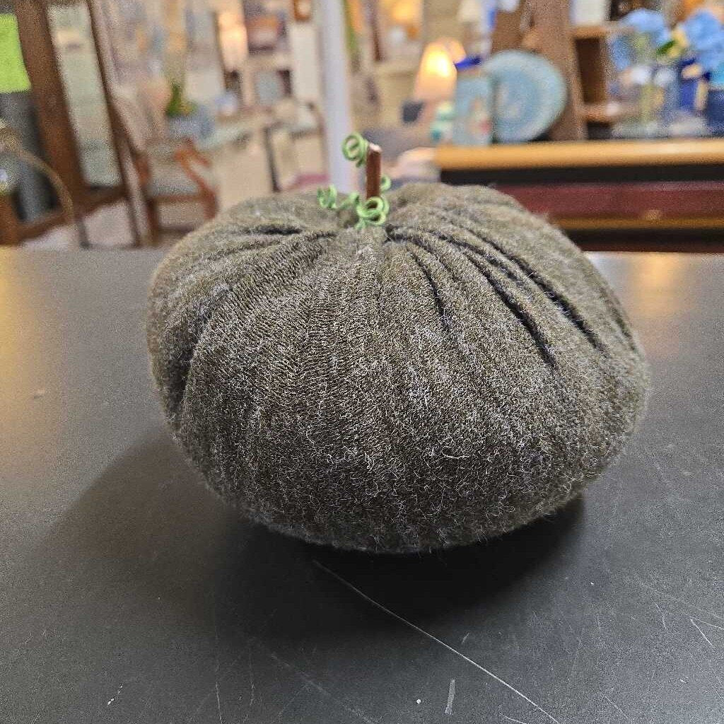 FABRIC PUMPKIN