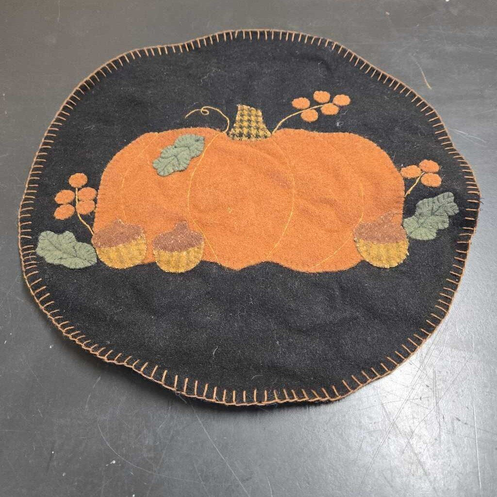15" ROUND PUMPKIN MAT