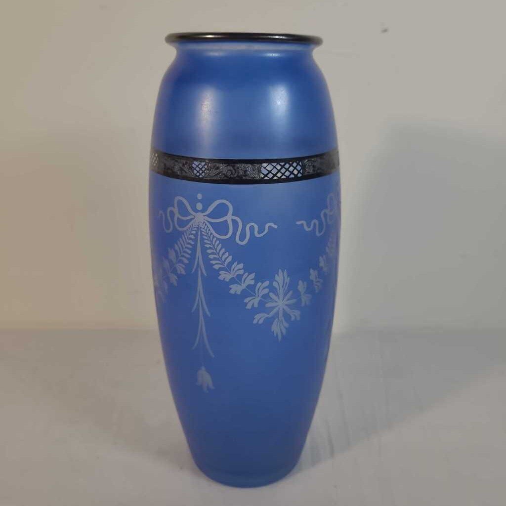 BLUE GLASS VASE ETCHED FLORAL RIBBON