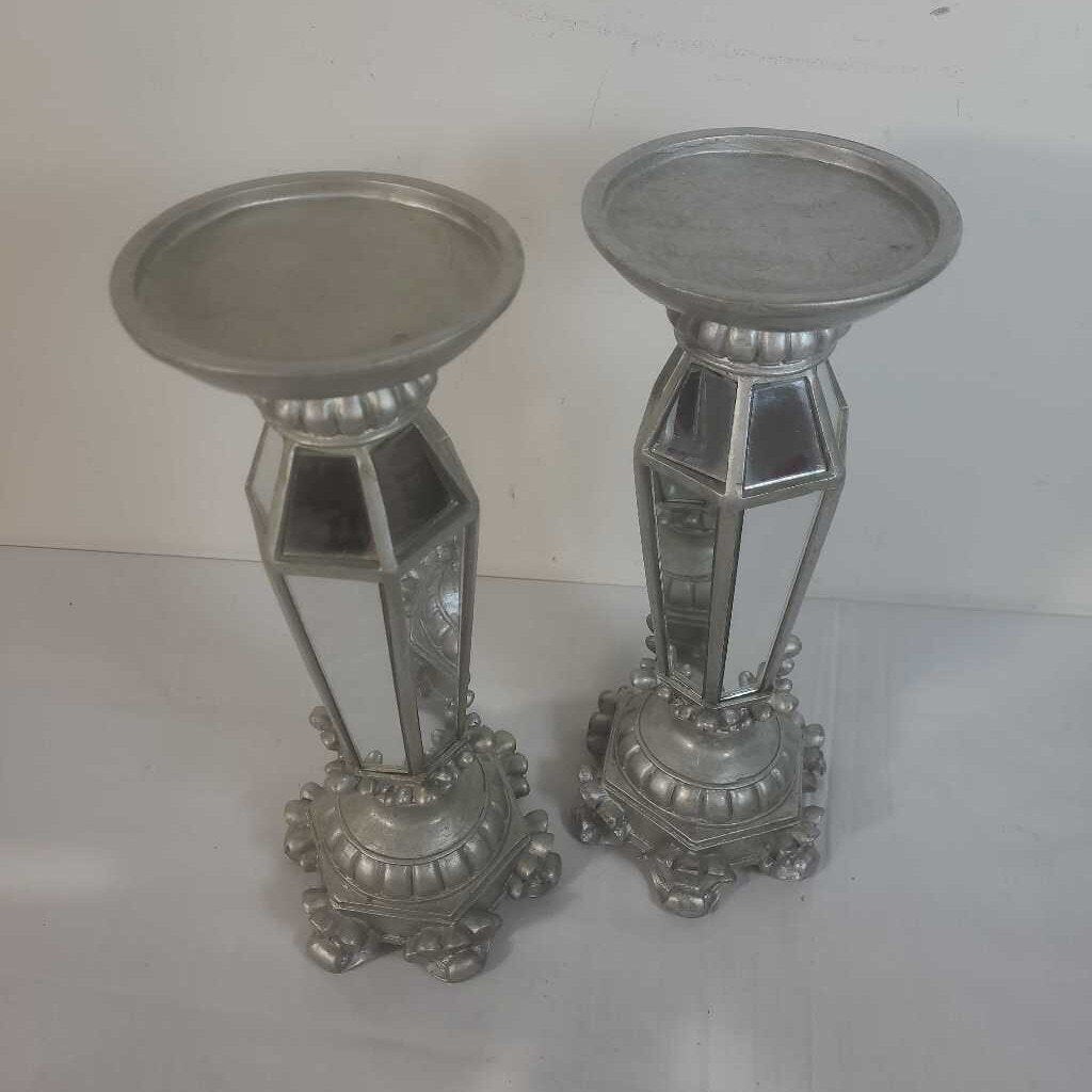 PR SILVER/MIRRORED CANDLE HOLDERS