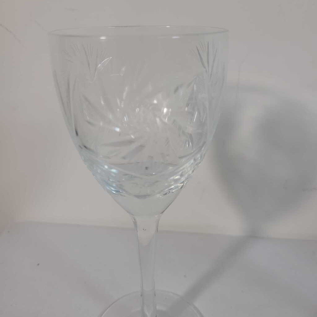 S/4 PINWHEEL CRYSTAL WHITE WINE GLASSES