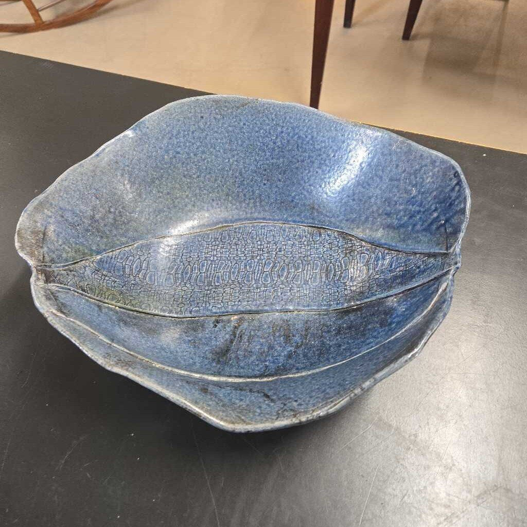 TEXTURED BLUE POTTERY BOWL