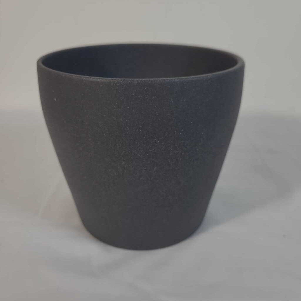 GREY CERAMIC POT