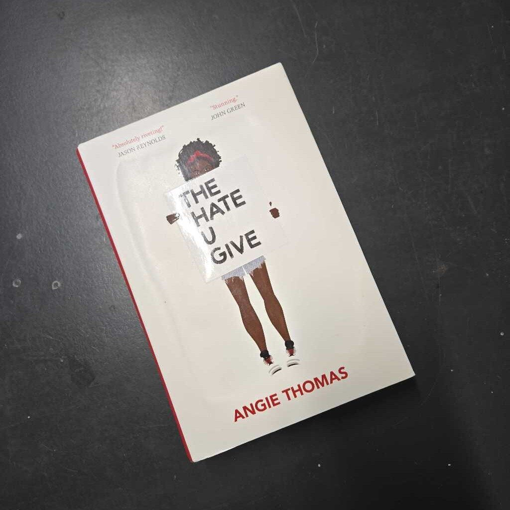 THE HATE U GIVE - ANGIE THOMAS