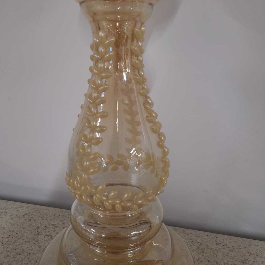 GLASS/PEARL CANDLE STICK